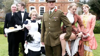 Downton Grabby